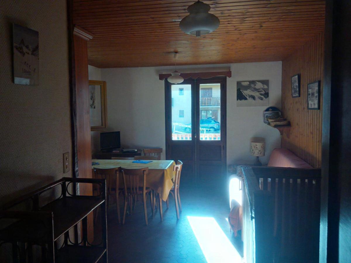 فالوار Appartement En Duplex Dans Un Chalet Typique المظهر الخارجي الصورة